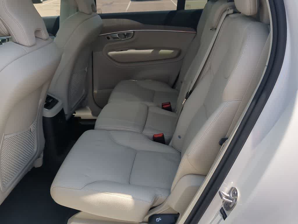 Certified 2024 Volvo XC90 T8 Plus w/ Protection Package Premier AWD/4WD image 18