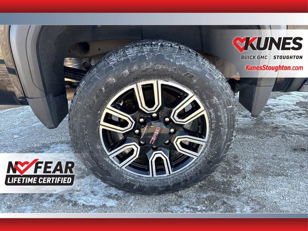 Used 2023 GMC Sierra 2500 AT4 image 14