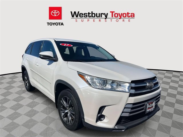 Used 2017 Toyota Highlander LE