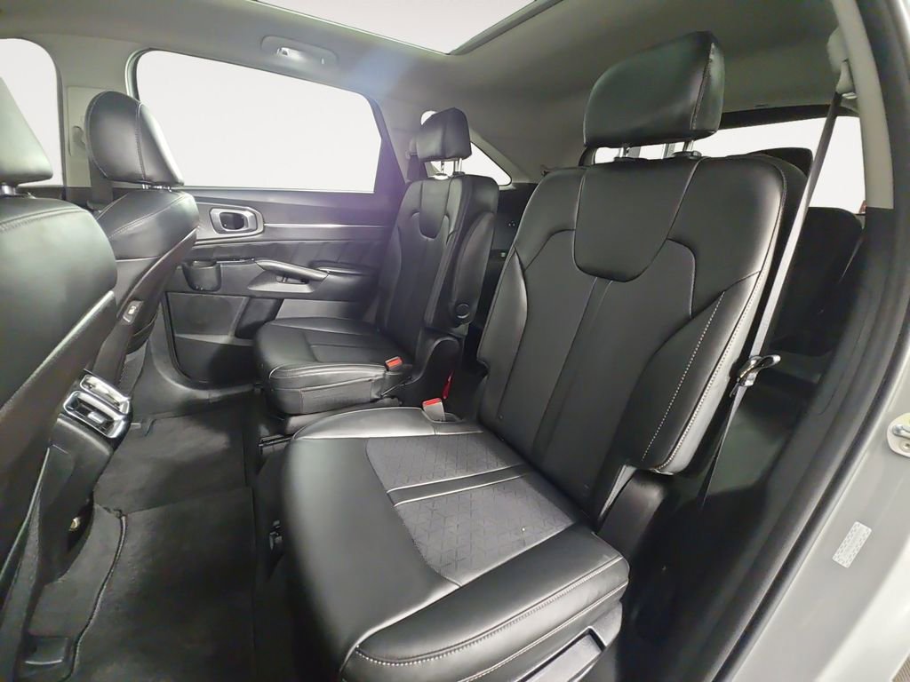 Used 2022 Kia Sorento SX image 13
