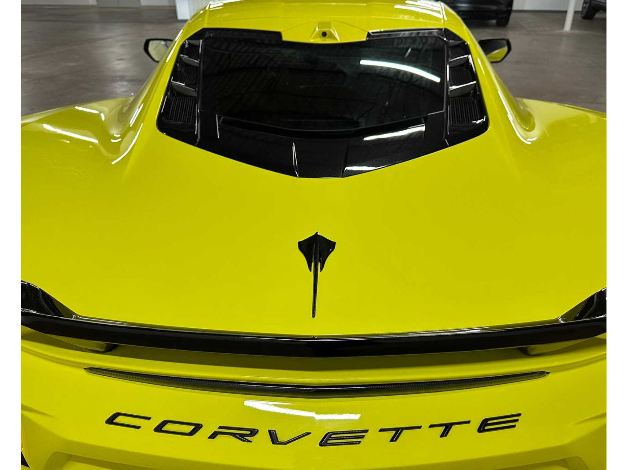 Used 2024 Chevrolet Corvette Stingray Preferred Cpe w/ Z51 Performance Package RWD image 18