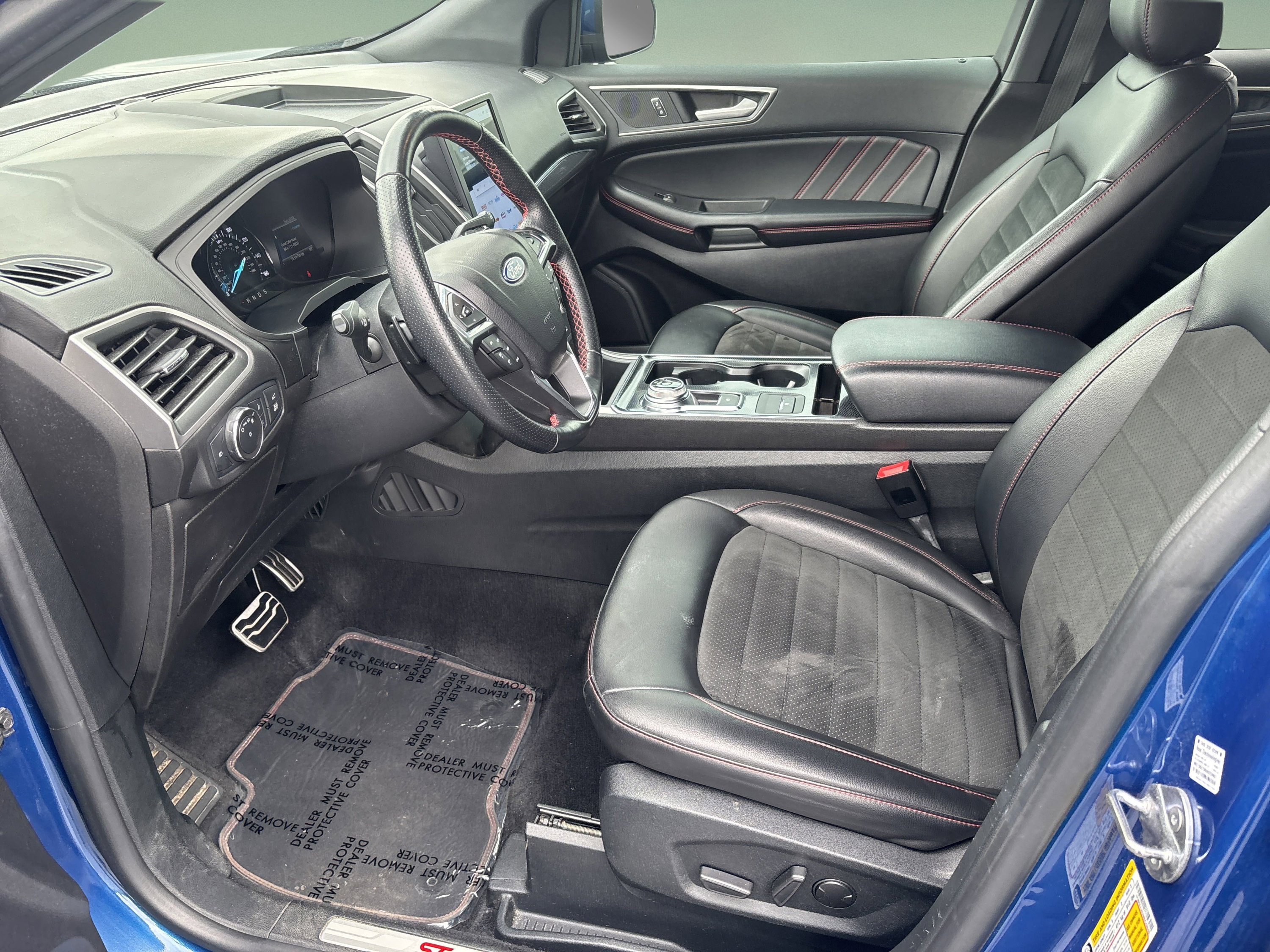 Used 2022 Ford Edge ST-Line w/ Class II Trailer Tow Package image 16