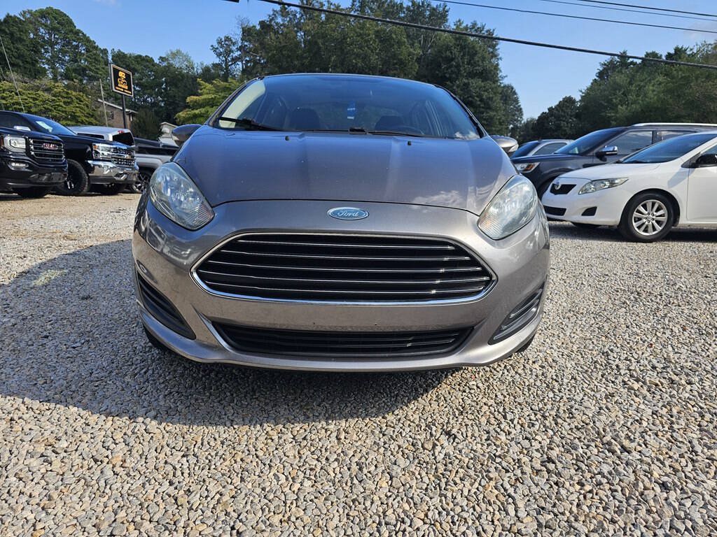 Used 2014 Ford Fiesta SE w/ Comfort Package FWD image 5