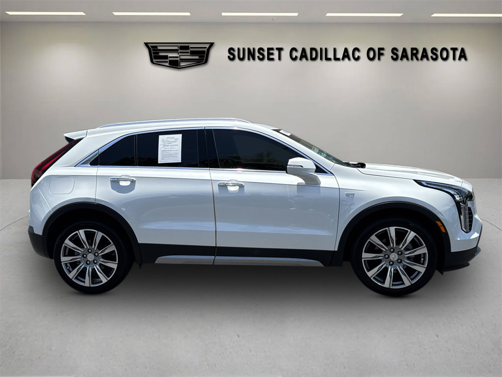 Certified 2023 Cadillac XT4 Premium Luxury w/ Cold Weather Package FWD image 3