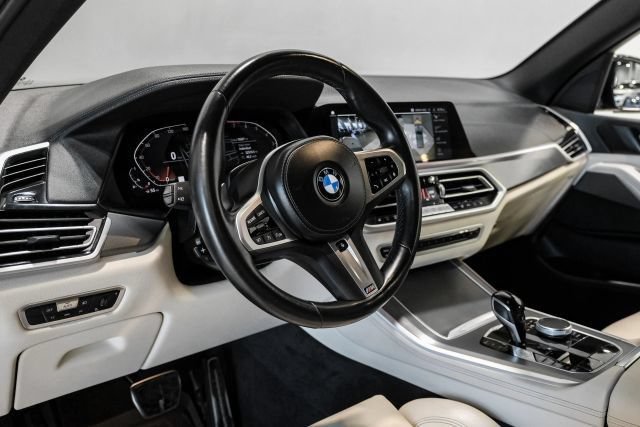 Used 2022 BMW X5 xDrive40i w/ M Sport Package AWD/4WD image 5