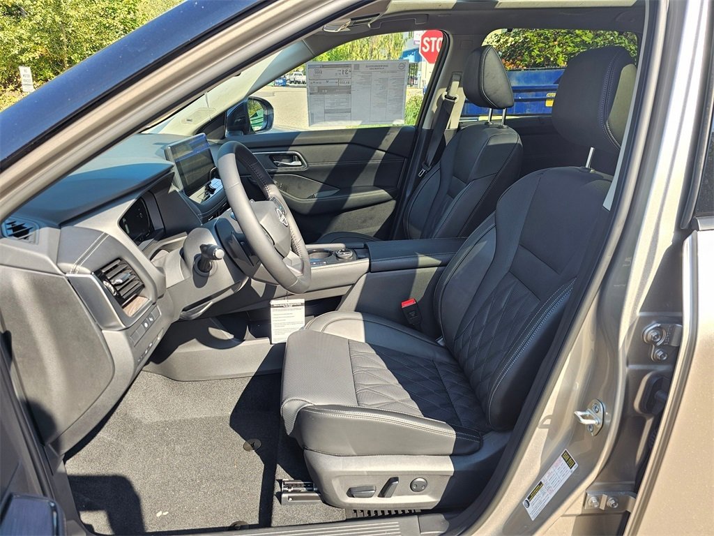 New 2026 Nissan Rogue Platinum image 20