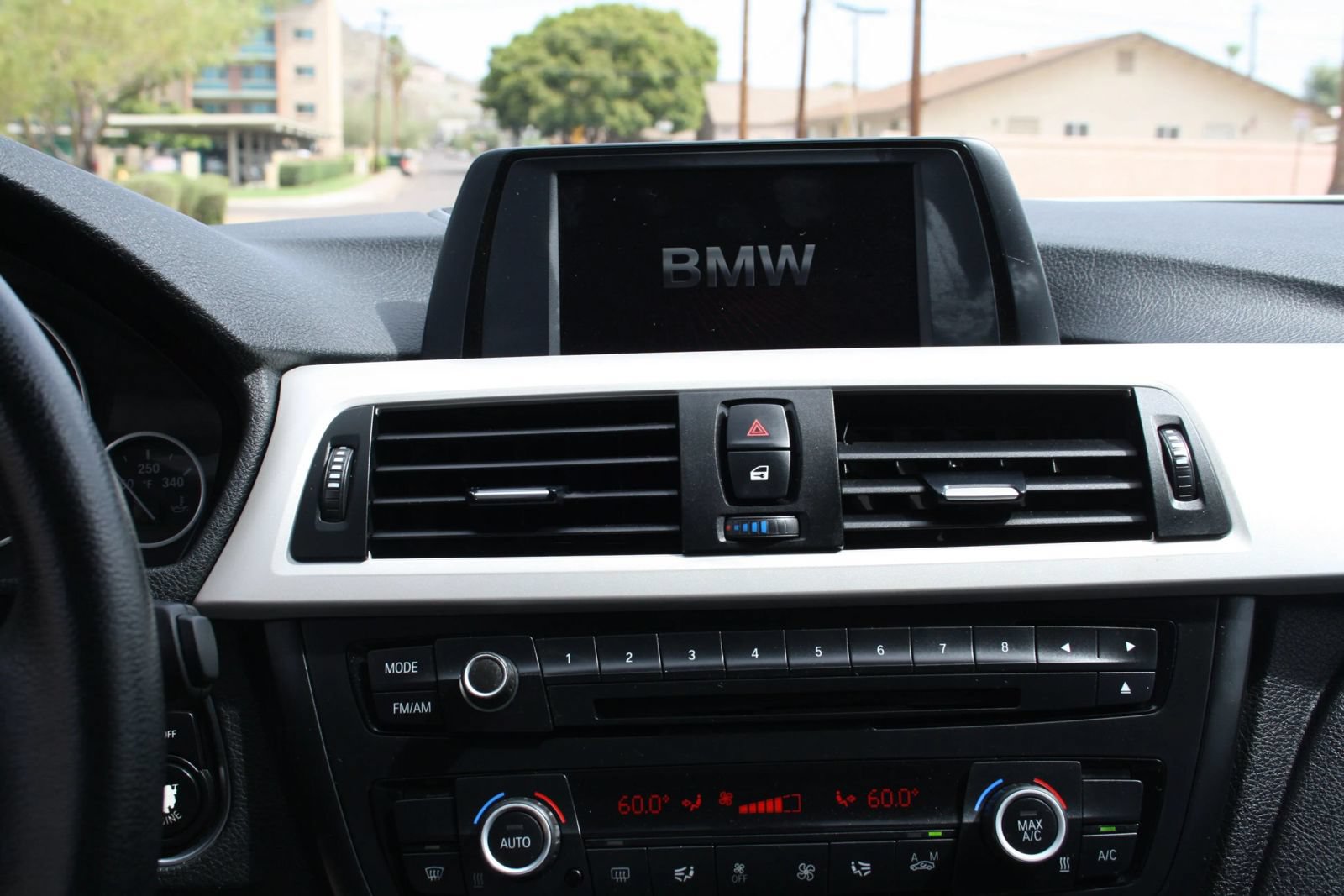 Used 2014 BMW 320i Sedan RWD image 15
