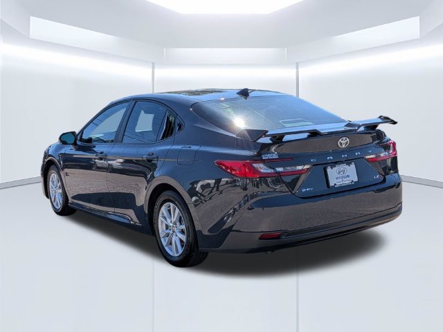 Used 2025 Toyota Camry LE FWD image 7