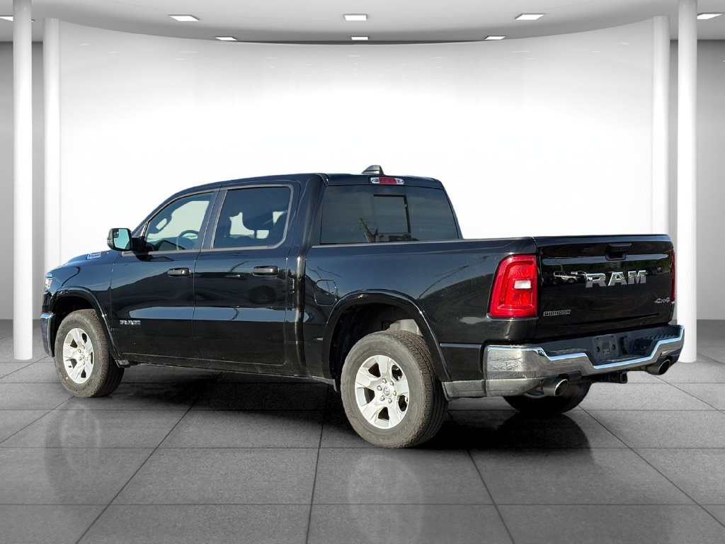 Used 2025 RAM 1500 Big Horn AWD/4WD image 5