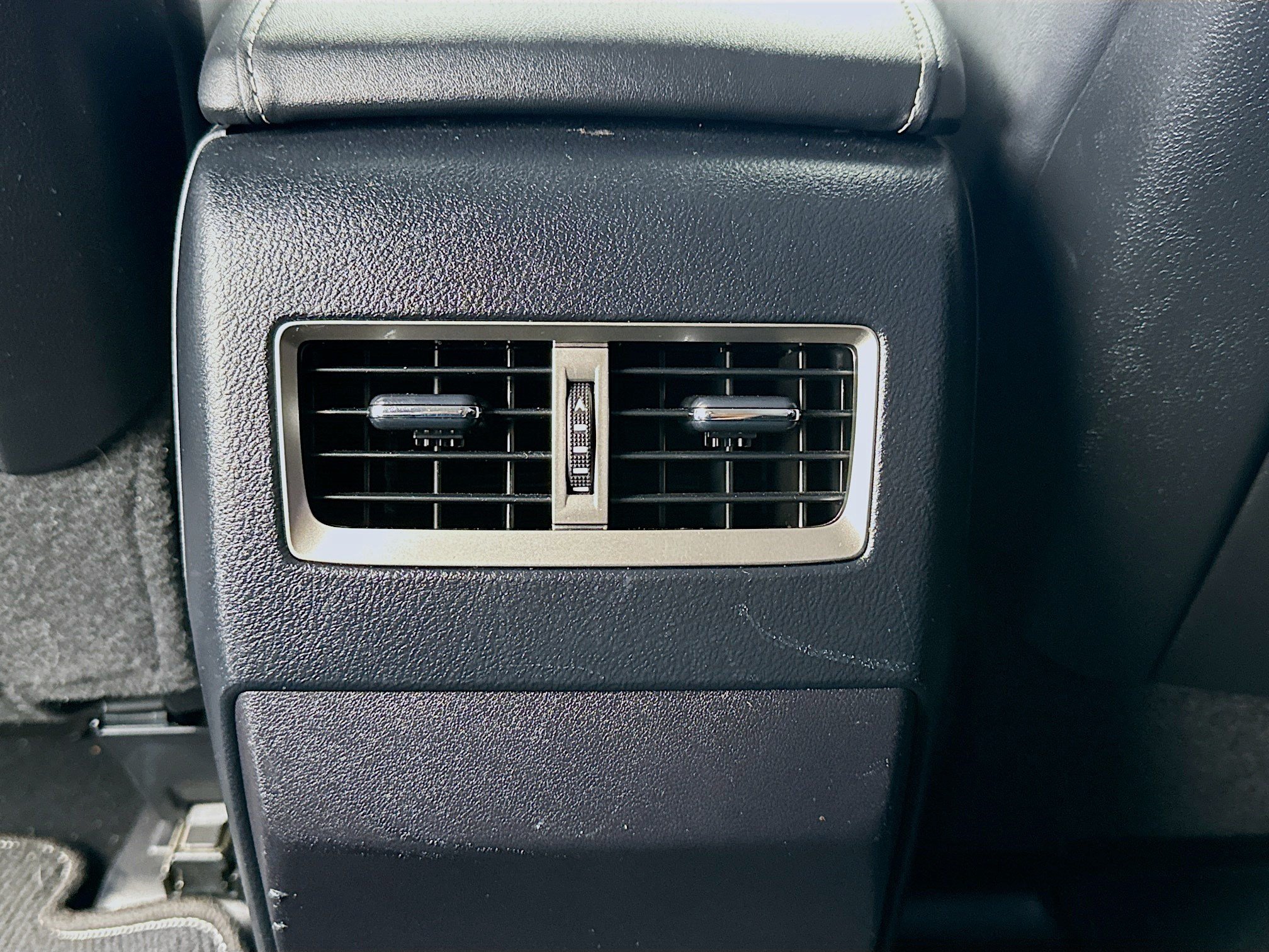Used 2022 Lexus RX 450h AWD w/ Premium Package image 17