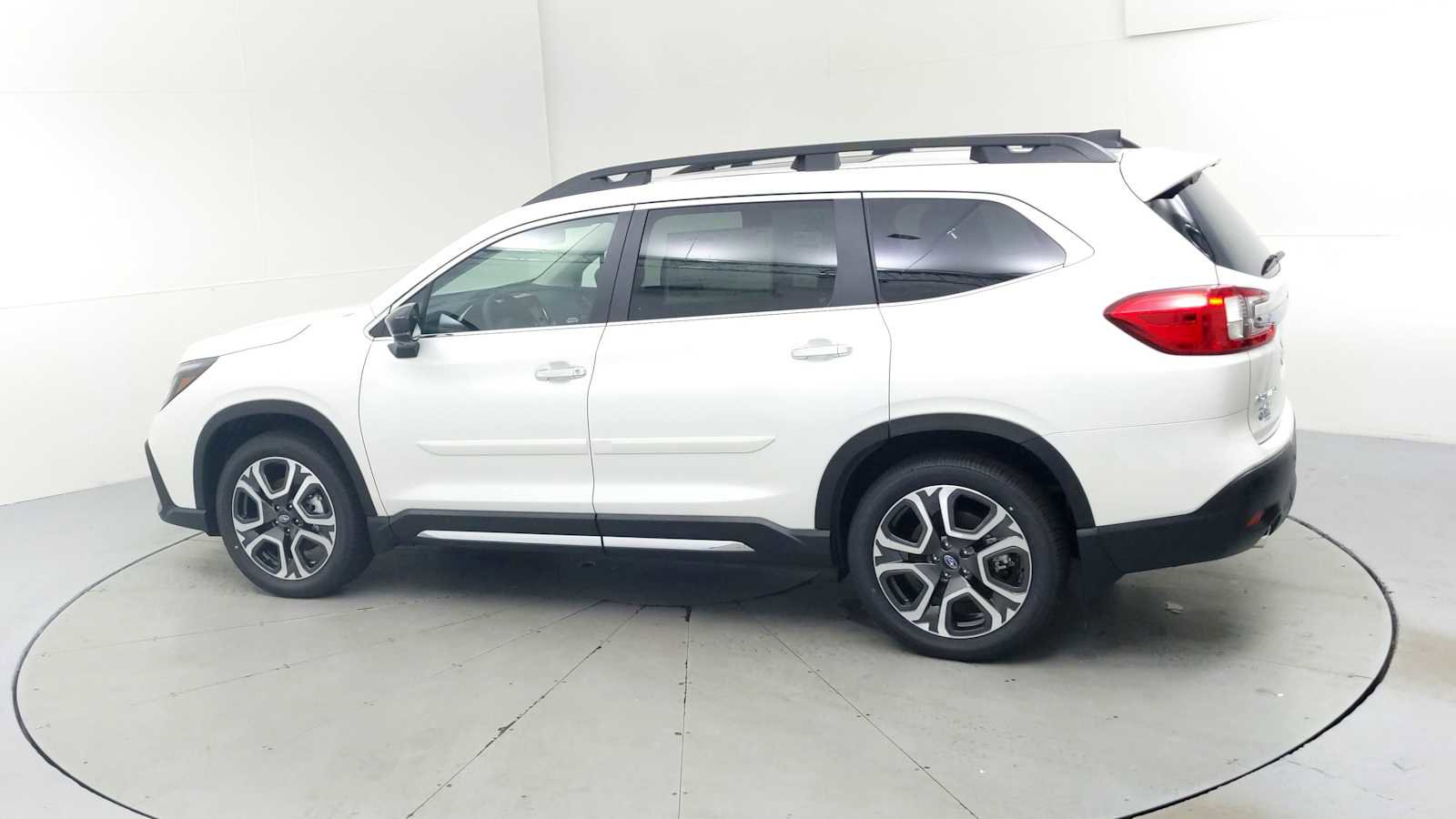 New 2025 Subaru Ascent Touring image 8
