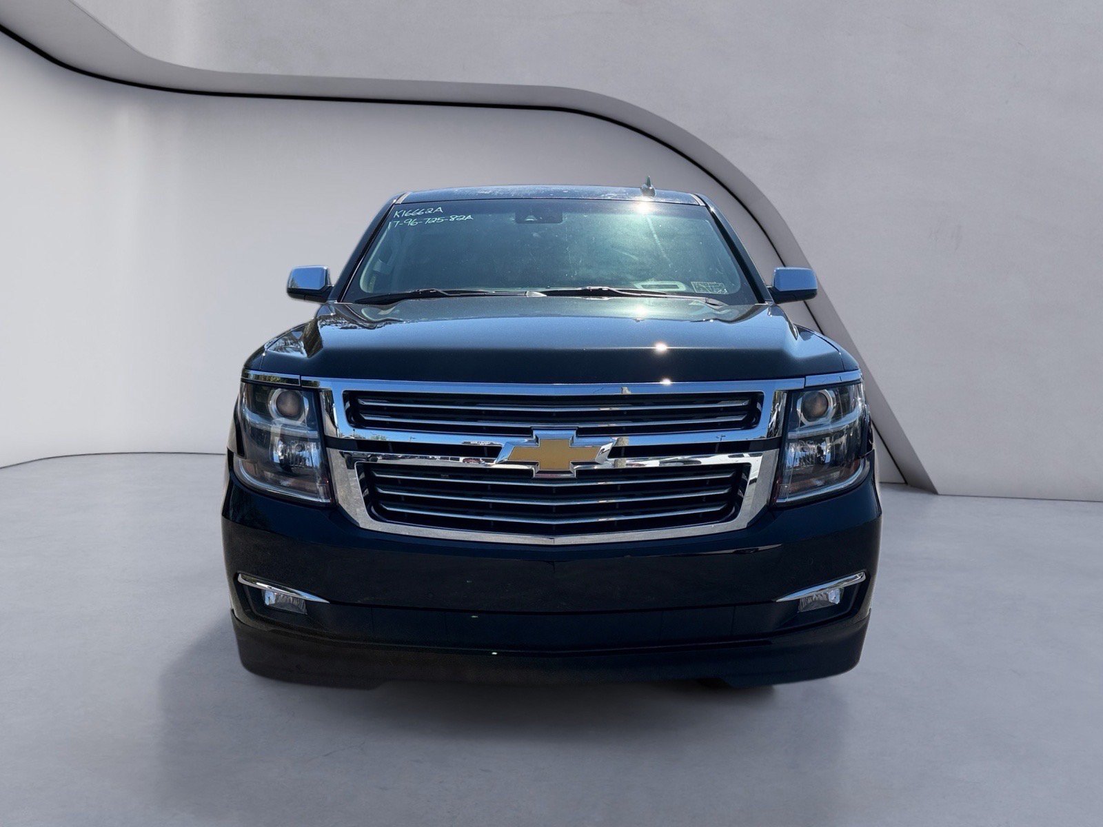 Used 2017 Chevrolet Suburban Premier AWD/4WD image 8