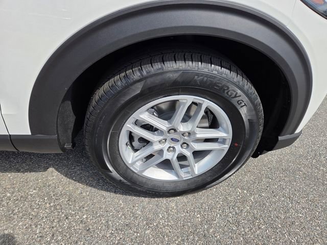New 2026 Ford Explorer Active RWD image 15