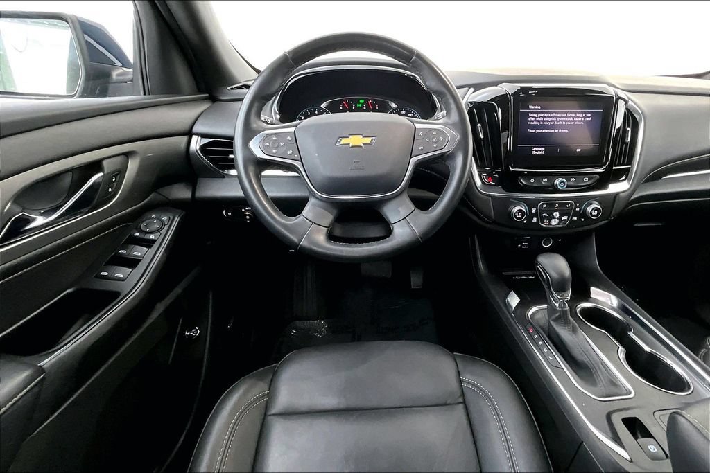Used 2023 Chevrolet Traverse LT w/ LT Premium Package FWD image 6