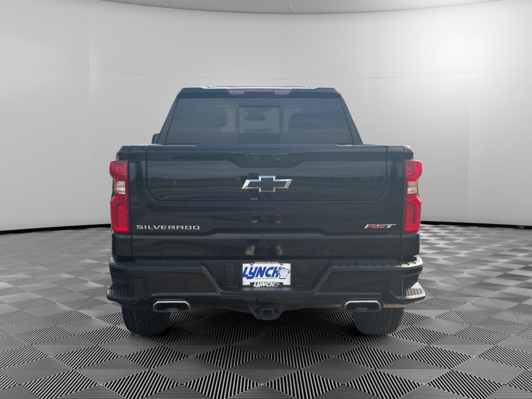 Used 2023 Chevrolet Silverado 1500 RST w/ RST All Star Premium Package AWD/4WD image 3