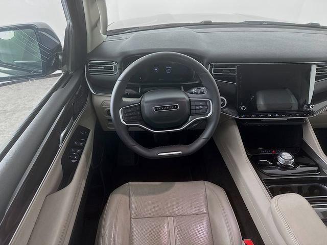 Used 2023 Jeep Wagoneer L 4WD image 26