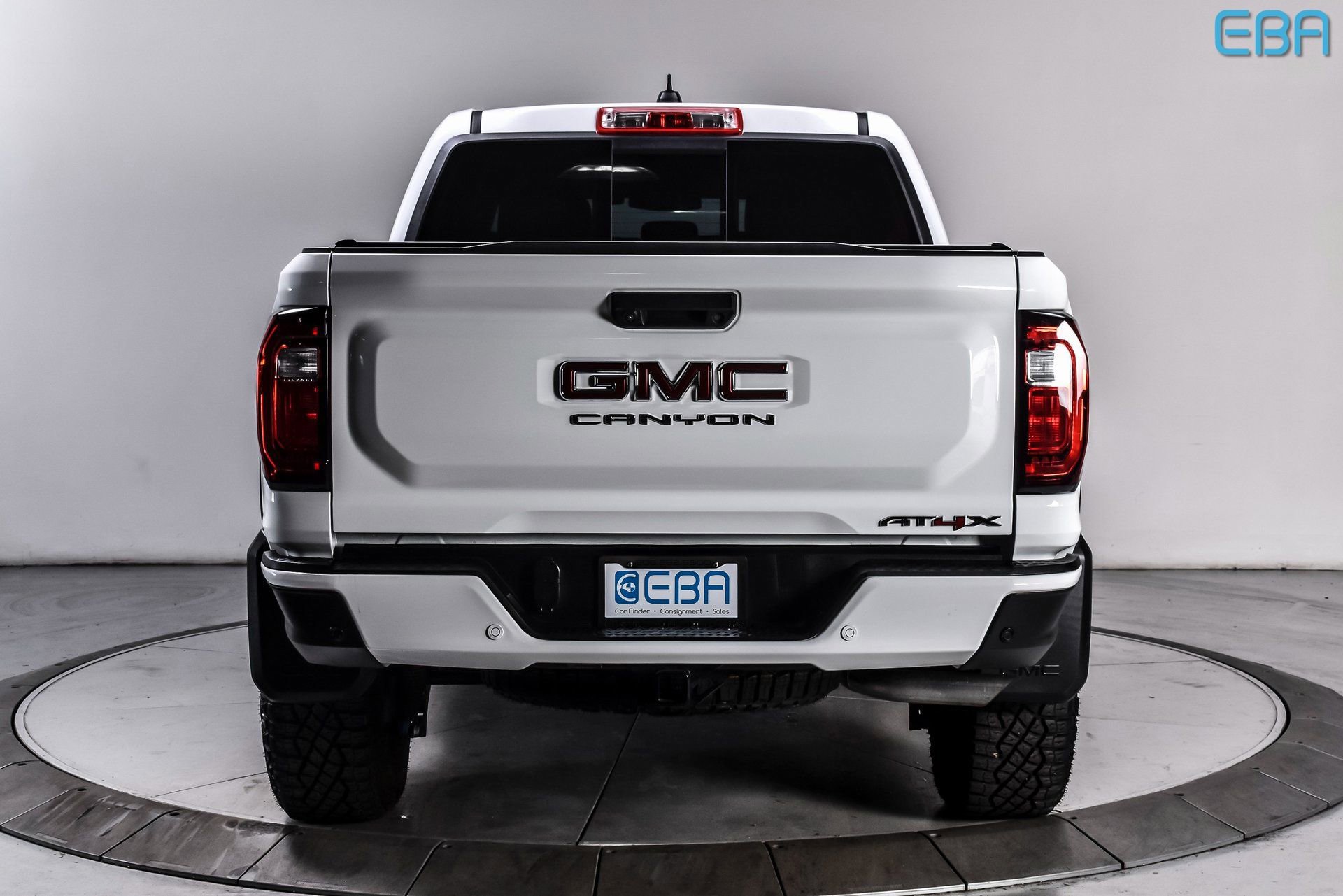 Used 2024 GMC Canyon AT4X image 5