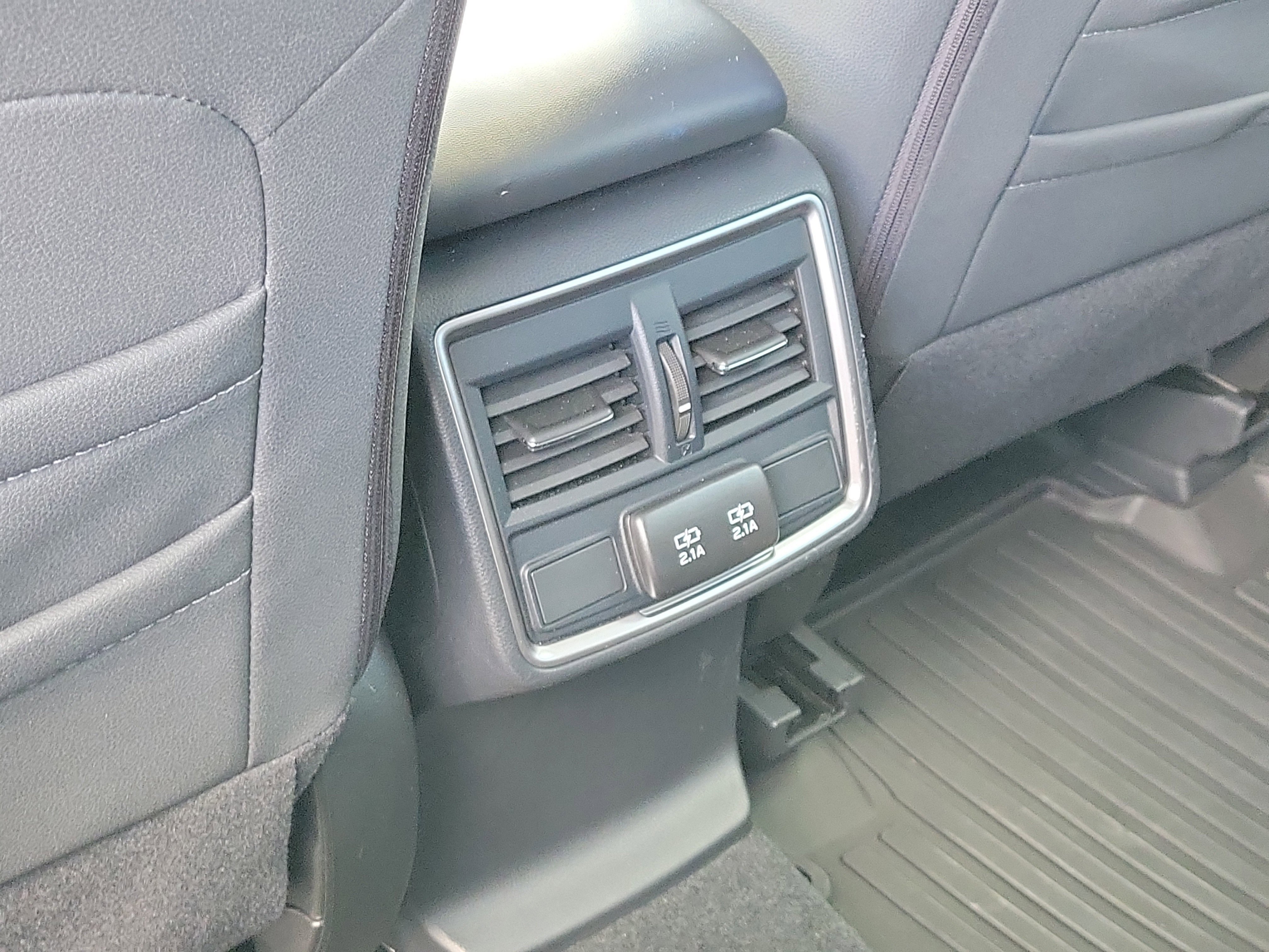 Used 2023 Subaru Forester Premium AWD/4WD image 15