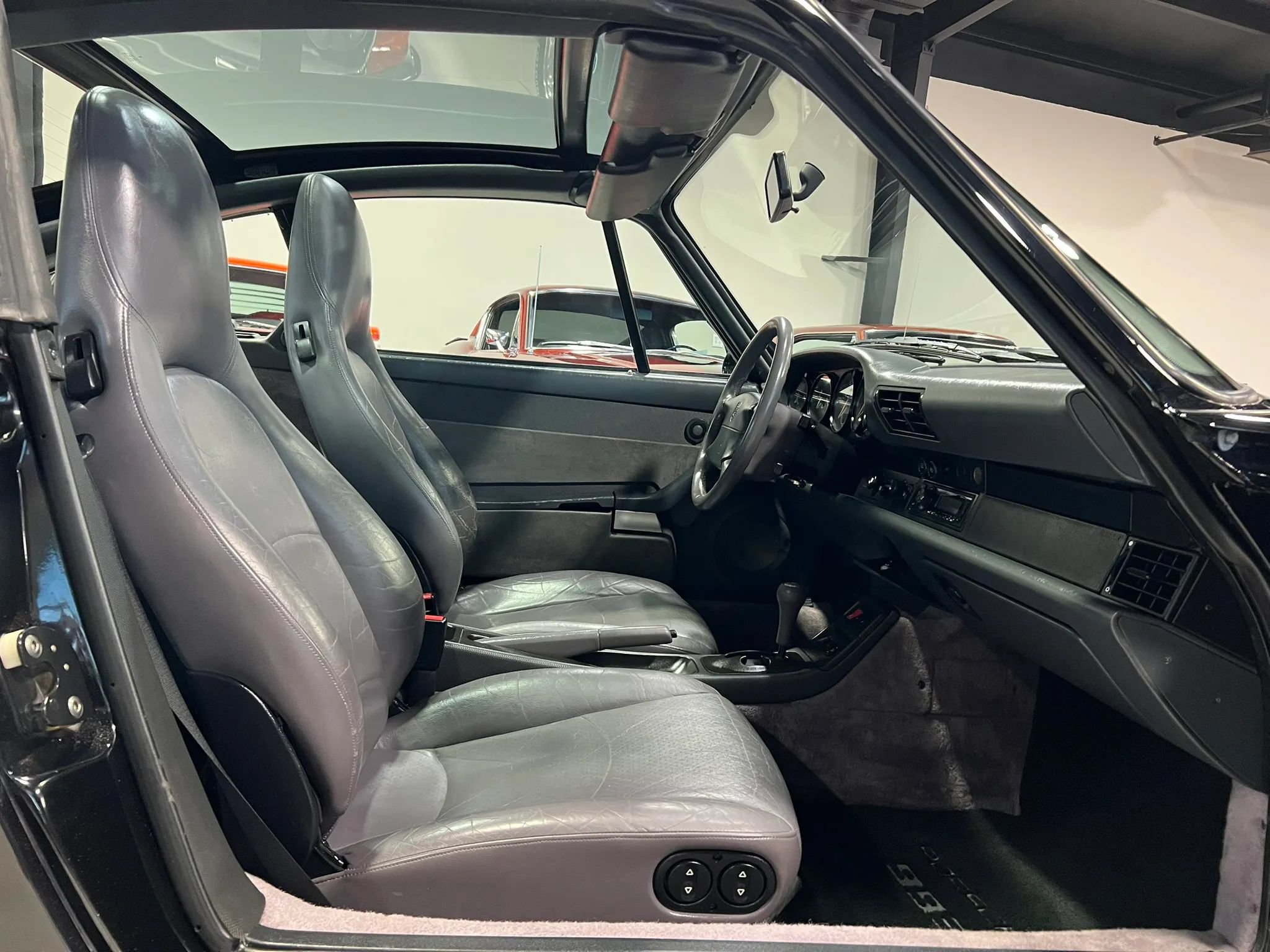 Used 1997 Porsche 911 Targa RWD image 16