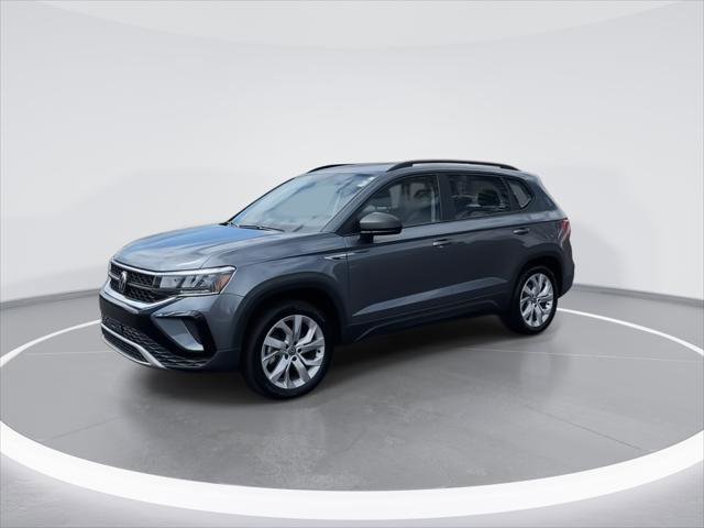 Certified 2023 Volkswagen Taos S image 4