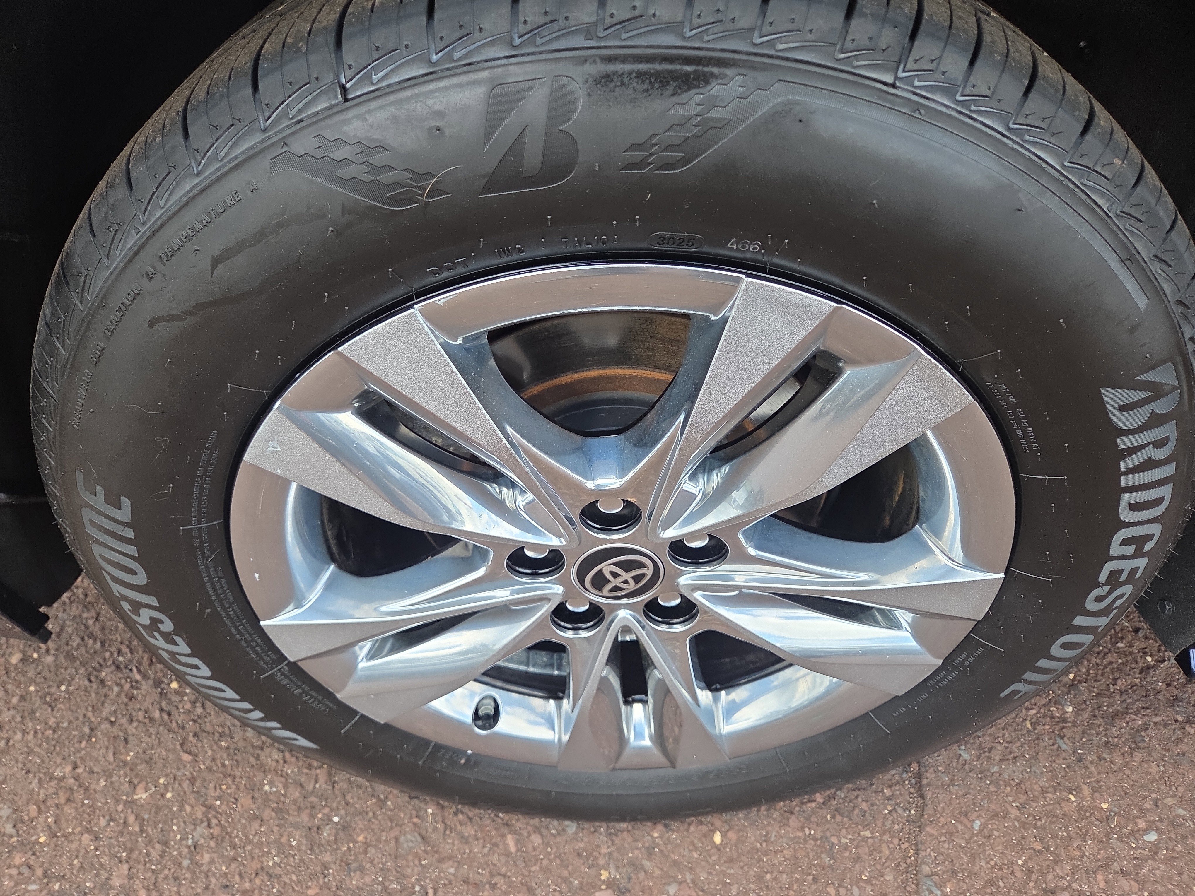 Certified 2025 Toyota Sienna XLE w/ XLE Plus Package AWD/4WD image 10