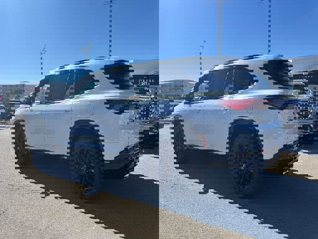 New 2026 Buick Enclave Sport Touring w/ Power Package image 3