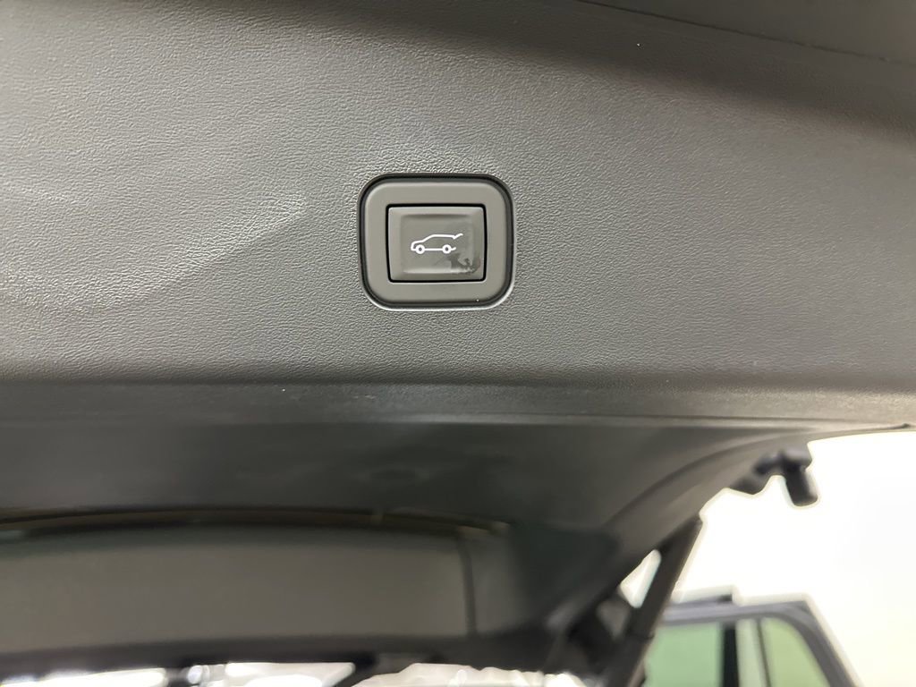 New 2026 Cadillac Vistiq Sport image 26