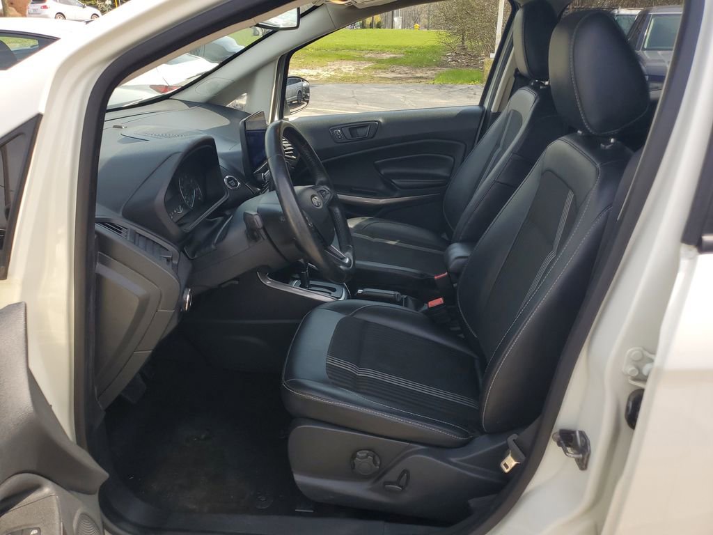 Used 2020 Ford EcoSport SES w/ SES Black Appearance Package image 13