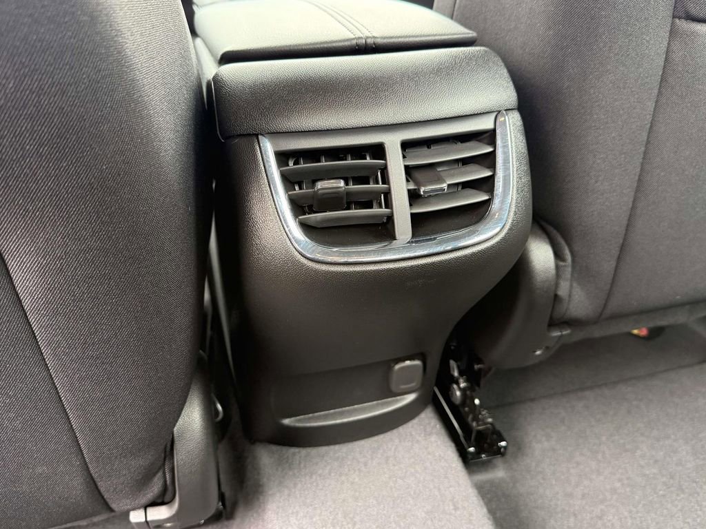 Used 2023 Chevrolet Malibu LT image 14