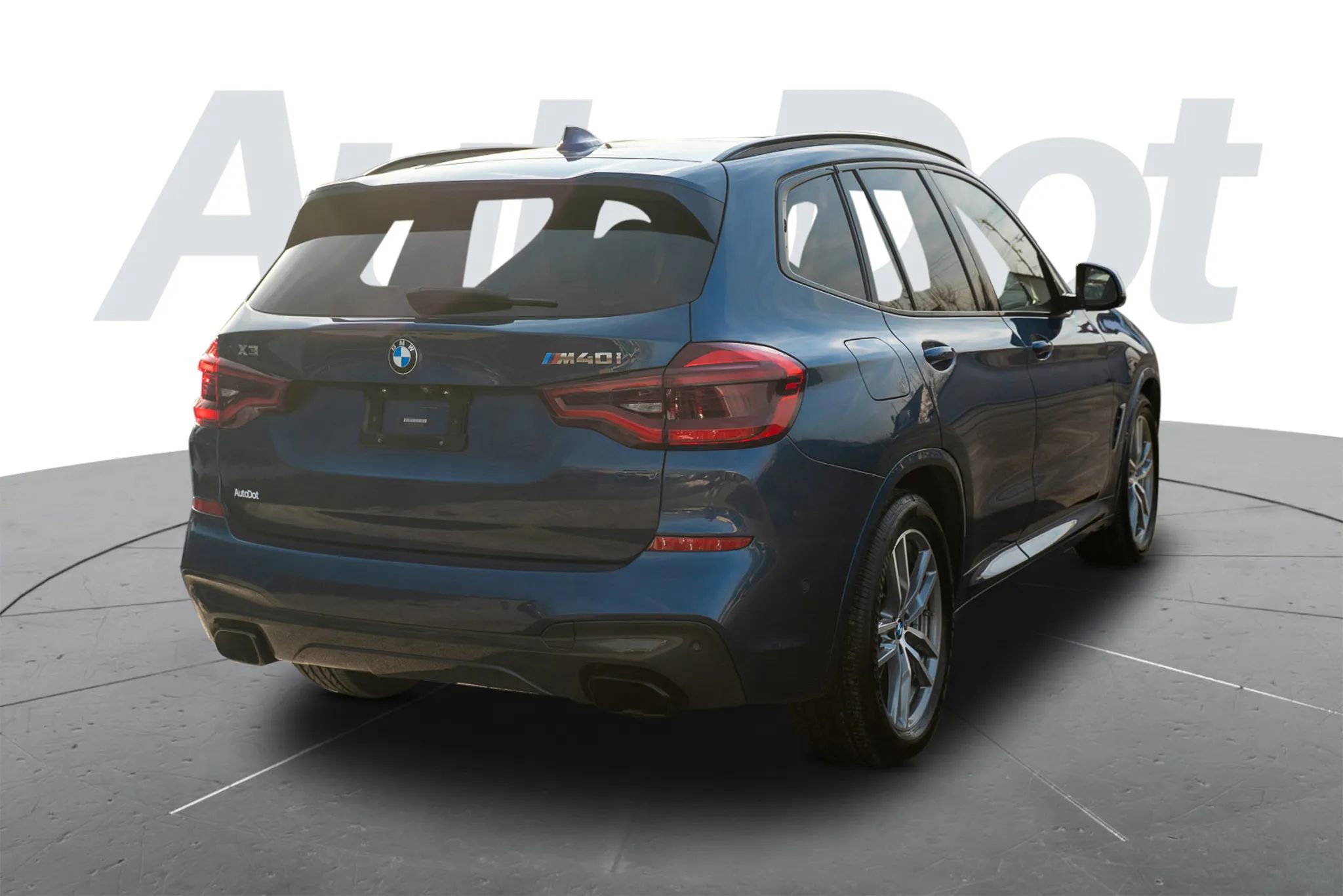 Used 2018 BMW X3 M40i image 3