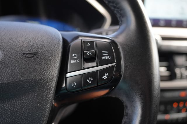 Used 2022 Ford Escape SEL w/ Technology Package FWD image 15