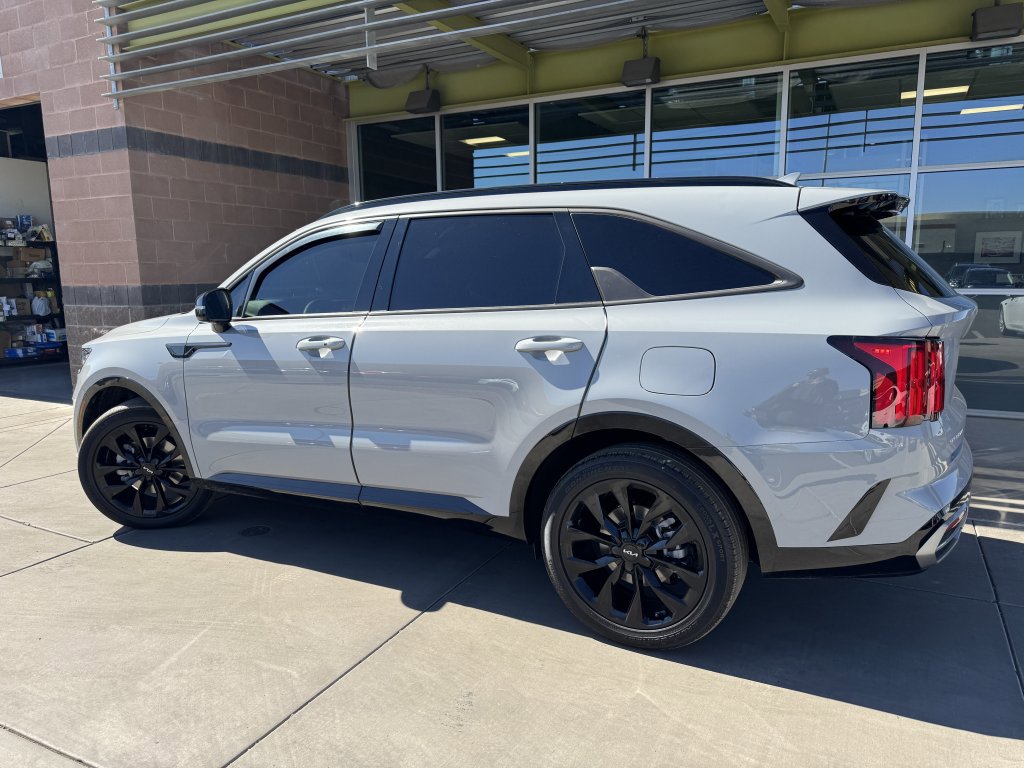 Used 2023 Kia Sorento SX FWD image 5