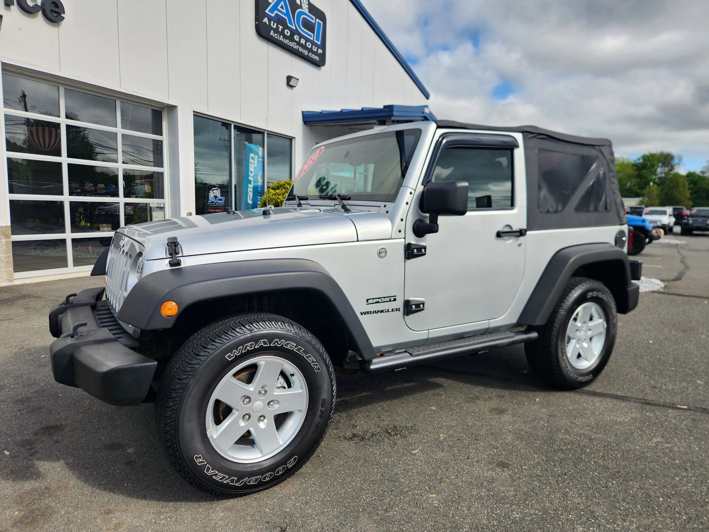 Used 2010 Jeep Wrangler Sport AWD/4WD image 6