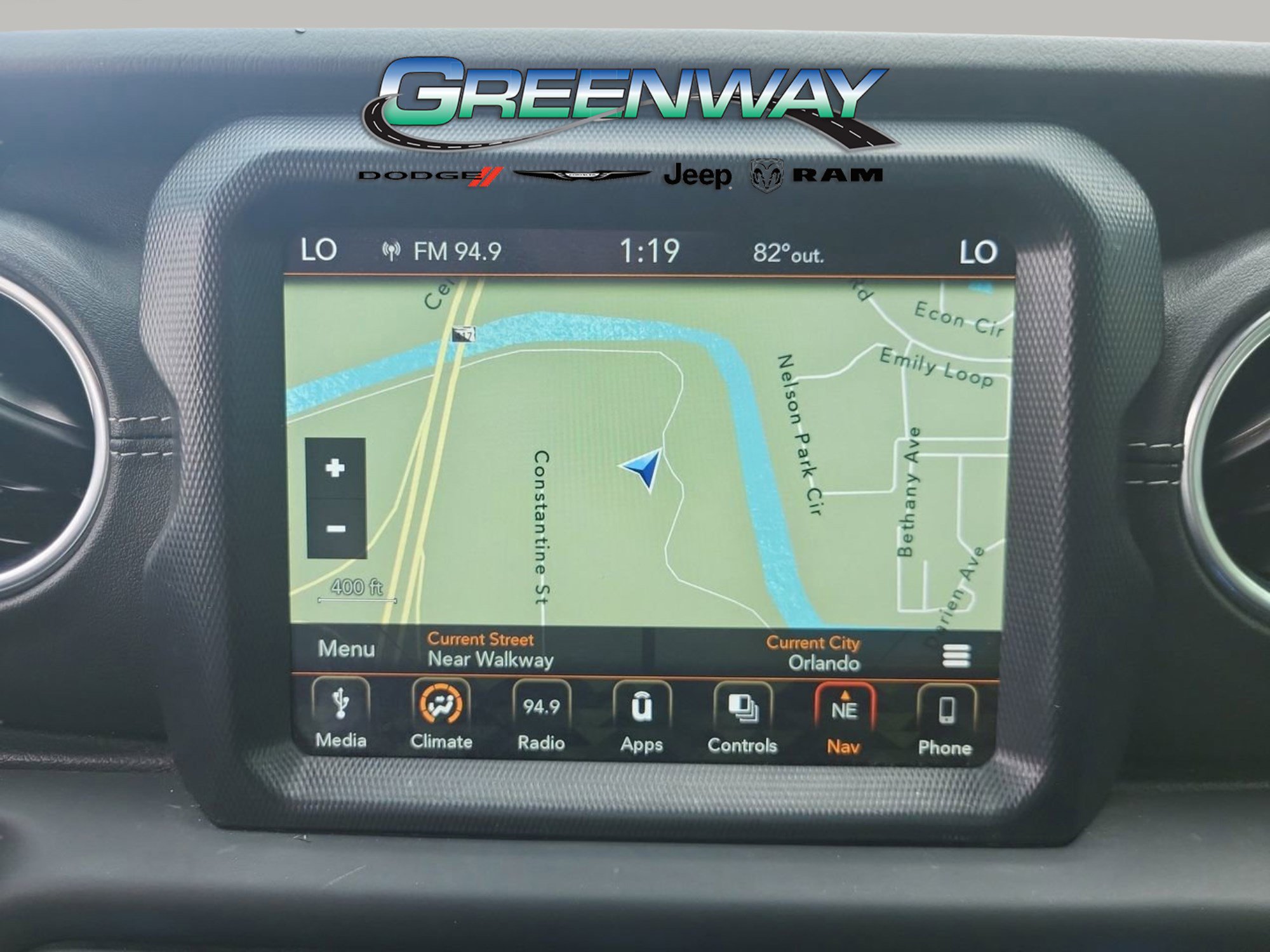 Used 2018 Jeep Wrangler Unlimited Sahara image 16