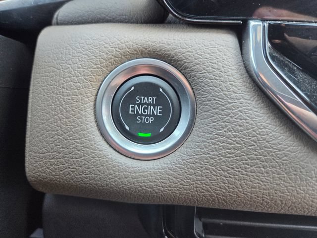 Certified 2024 GMC Canyon Denali AWD/4WD image 28