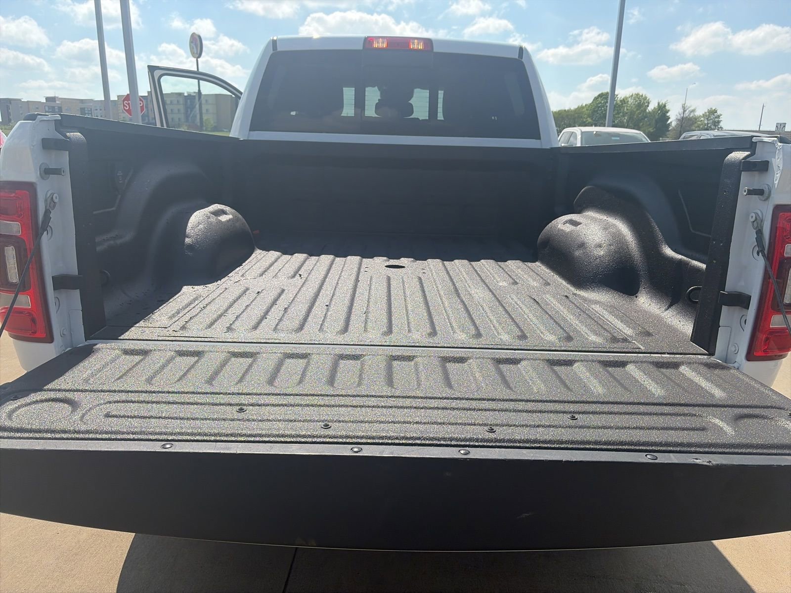 Used 2024 RAM 2500 Laramie w/ Safety Group image 27