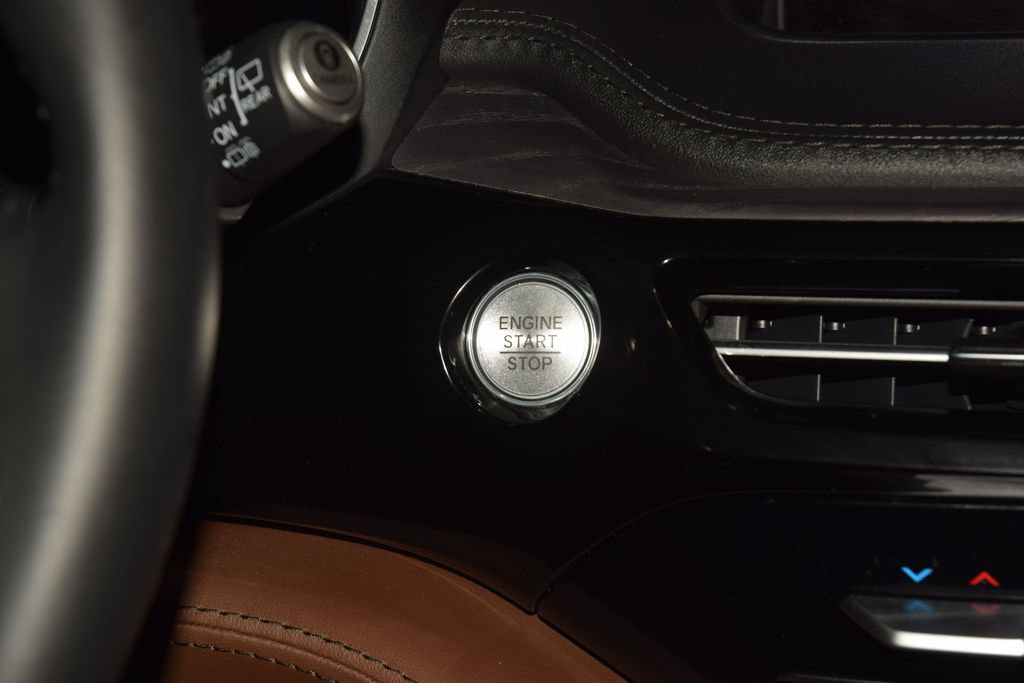 Used 2024 Acura MDX SH-AWD w/ Advance Package image 35