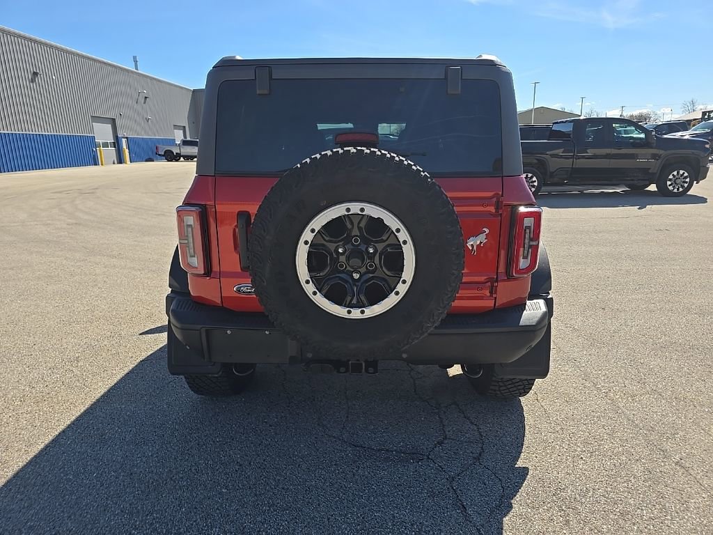 Used 2023 Ford Bronco Badlands AWD/4WD image 4