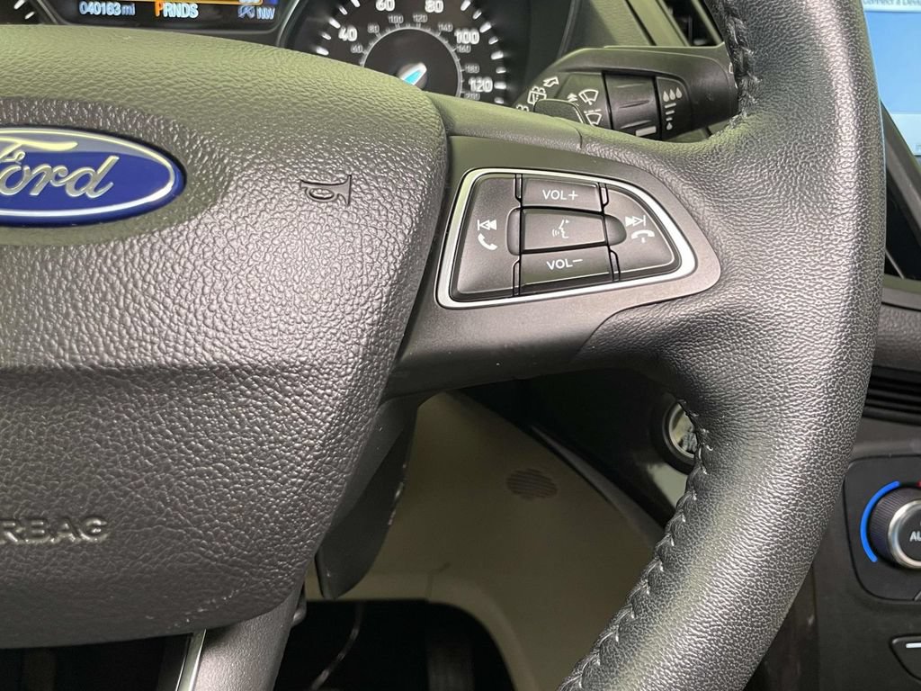 Used 2017 Ford Escape Titanium AWD/4WD image 36