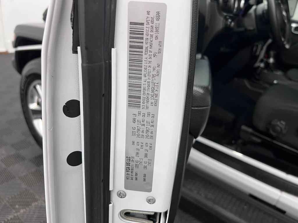 Used 2018 Jeep Wrangler Sport AWD/4WD image 22