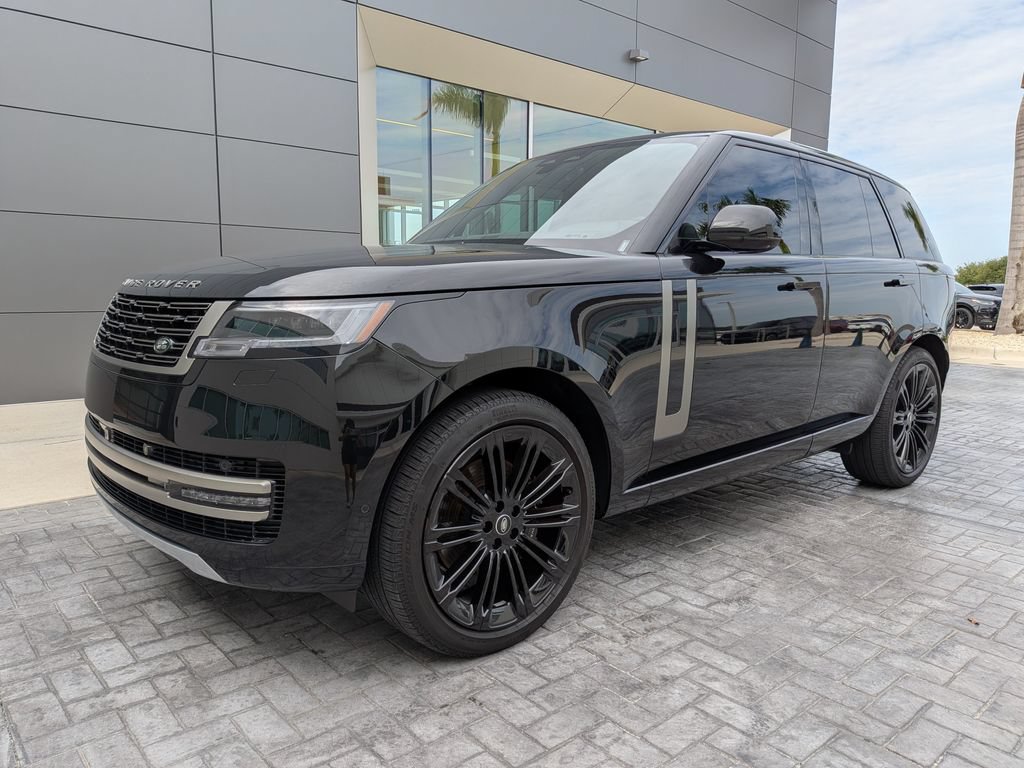 Certified 2025 Land Rover Range Rover SE AWD/4WD image 1