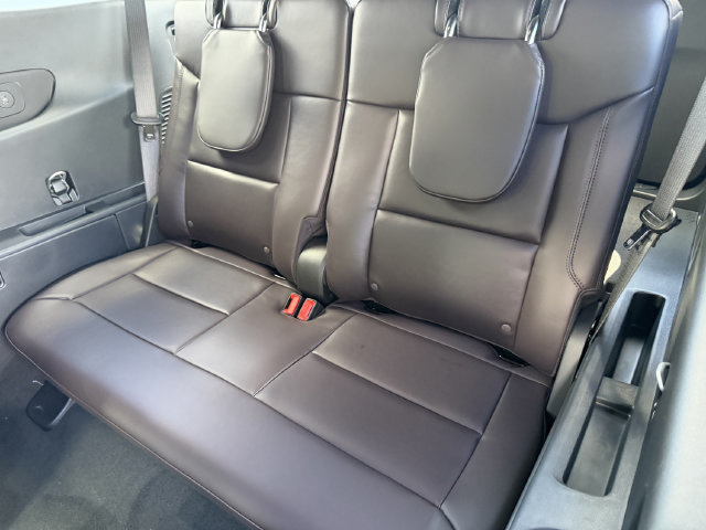 New 2027 Ford Explorer Platinum RWD image 84
