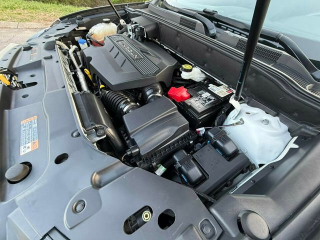 Used 2019 Lincoln Nautilus Reserve image 18
