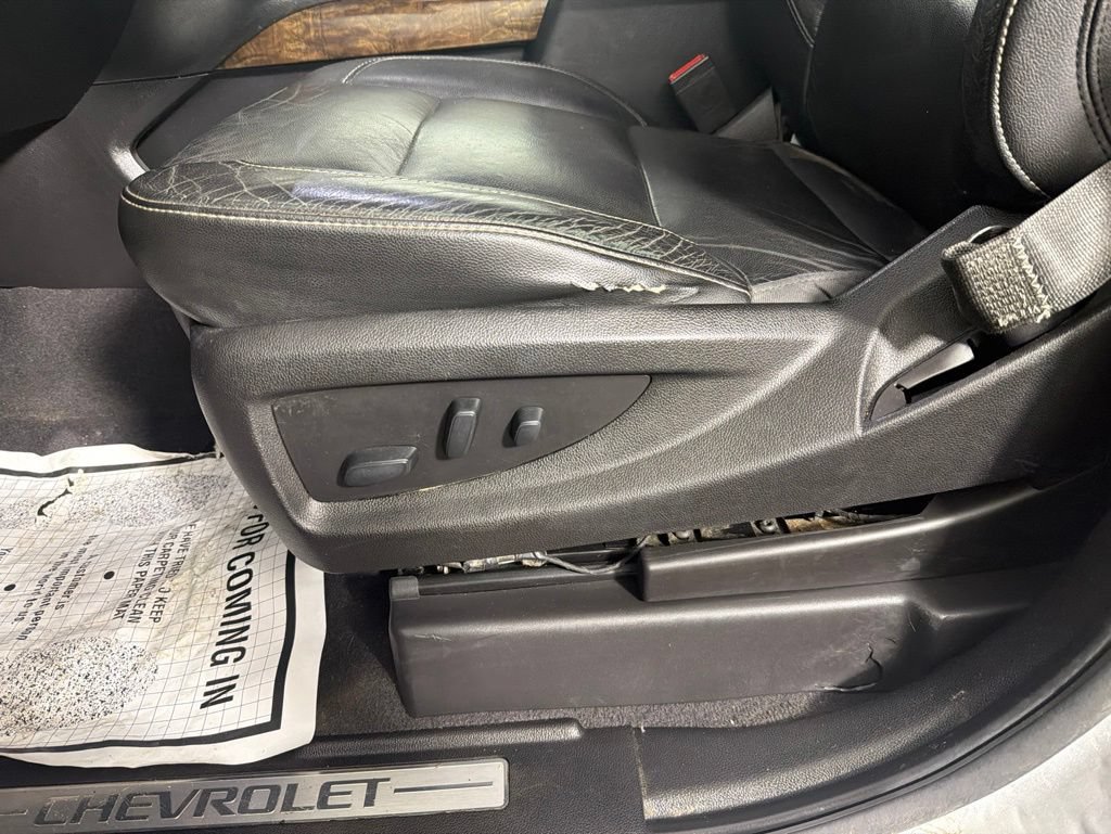 Used 2019 Chevrolet Suburban LT AWD/4WD image 24