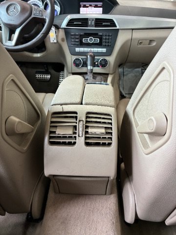 Used 2014 Mercedes-Benz C 250 Sedan image 24