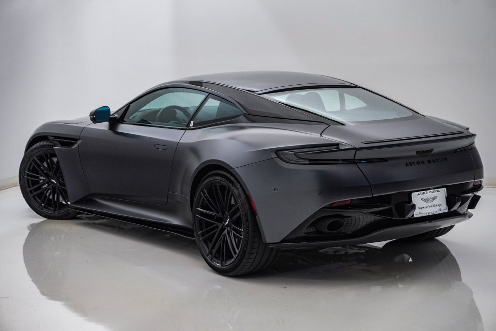 Used 2024 Aston Martin DB12 Coupe RWD image 10