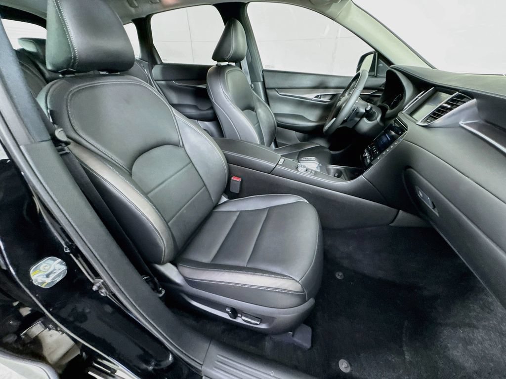 Certified 2023 INFINITI QX50 Luxe w/ Accent Package FWD image 39