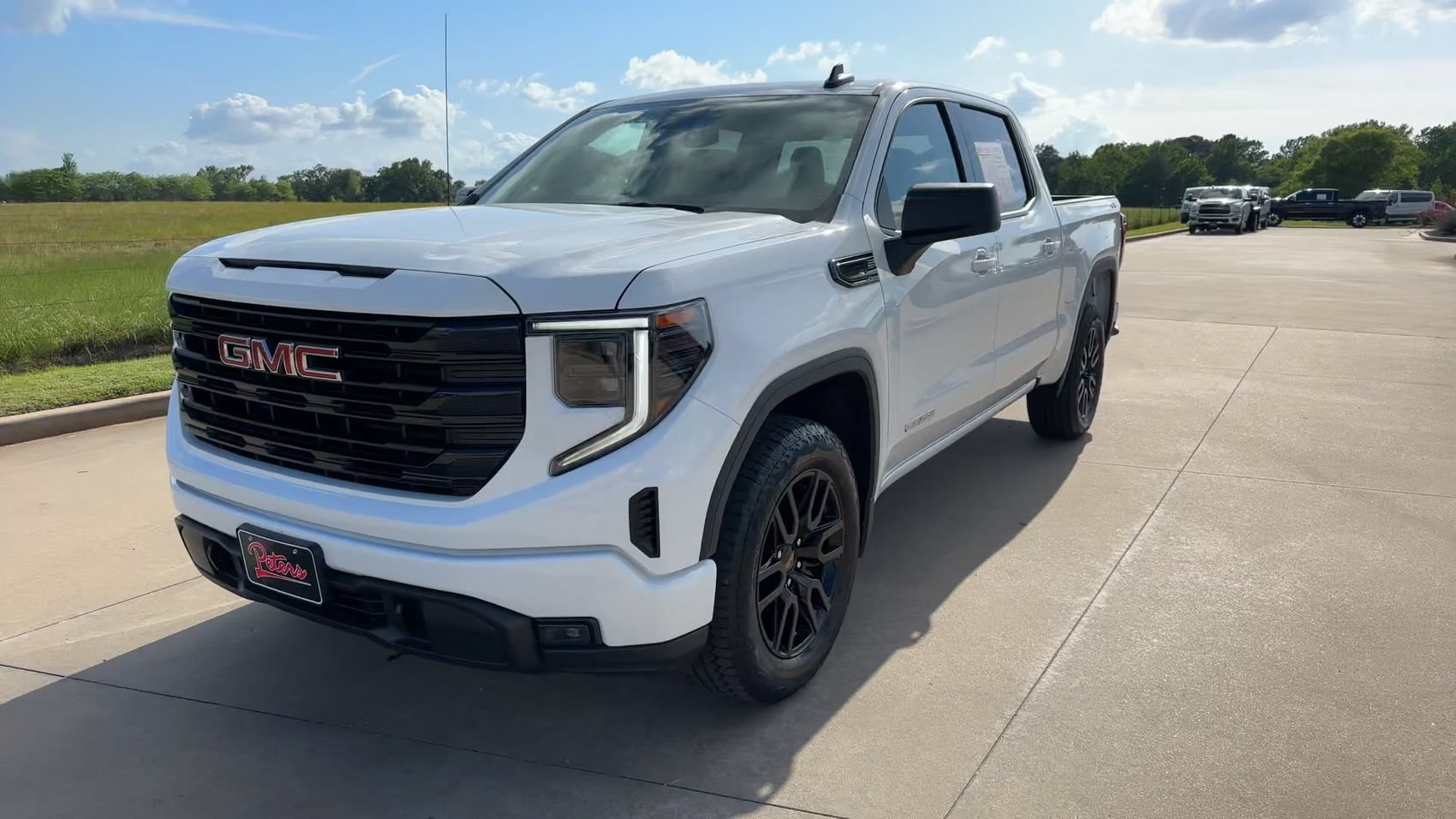 Used 2024 GMC Sierra 1500 Elevation AWD/4WD image 4