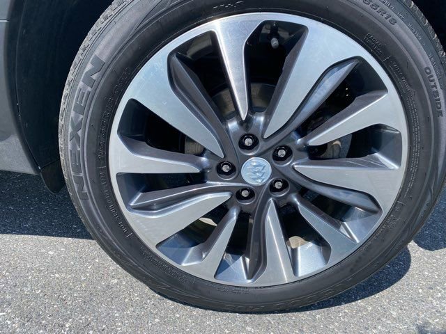 Used 2021 Buick Encore Preferred w/ Safety Package II AWD/4WD image 30