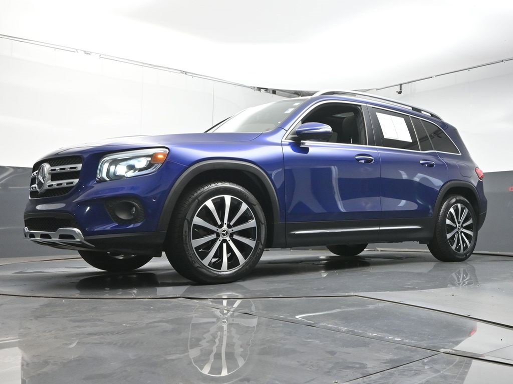 Used 2021 Mercedes-Benz GLB 250 w/ Premium Package image 37